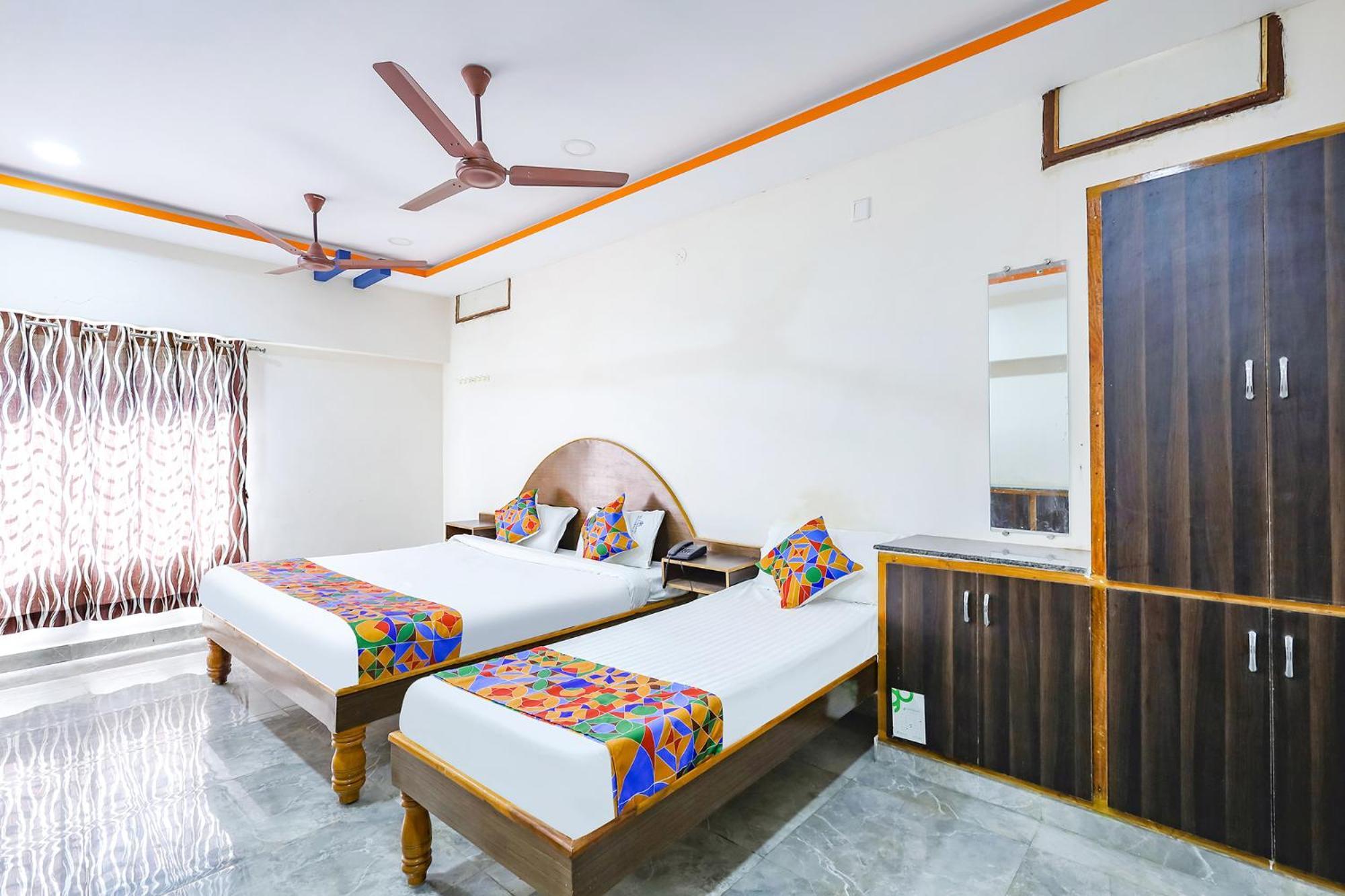Capital O Lakshmi Residency Otel Tirupati Dış mekan fotoğraf