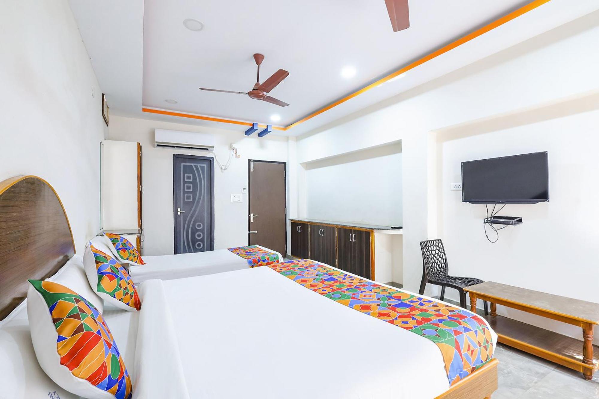 Capital O Lakshmi Residency Otel Tirupati Dış mekan fotoğraf