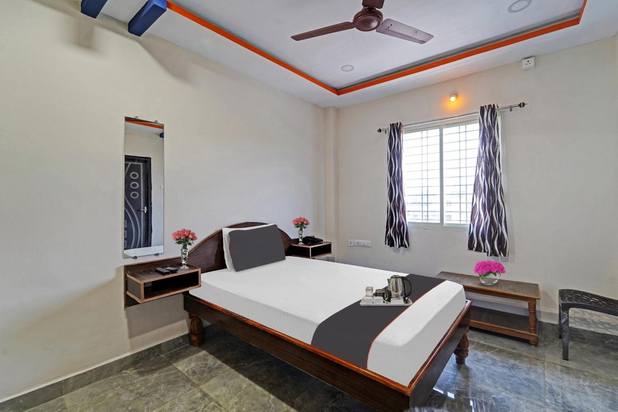 Capital O Lakshmi Residency Otel Tirupati Dış mekan fotoğraf