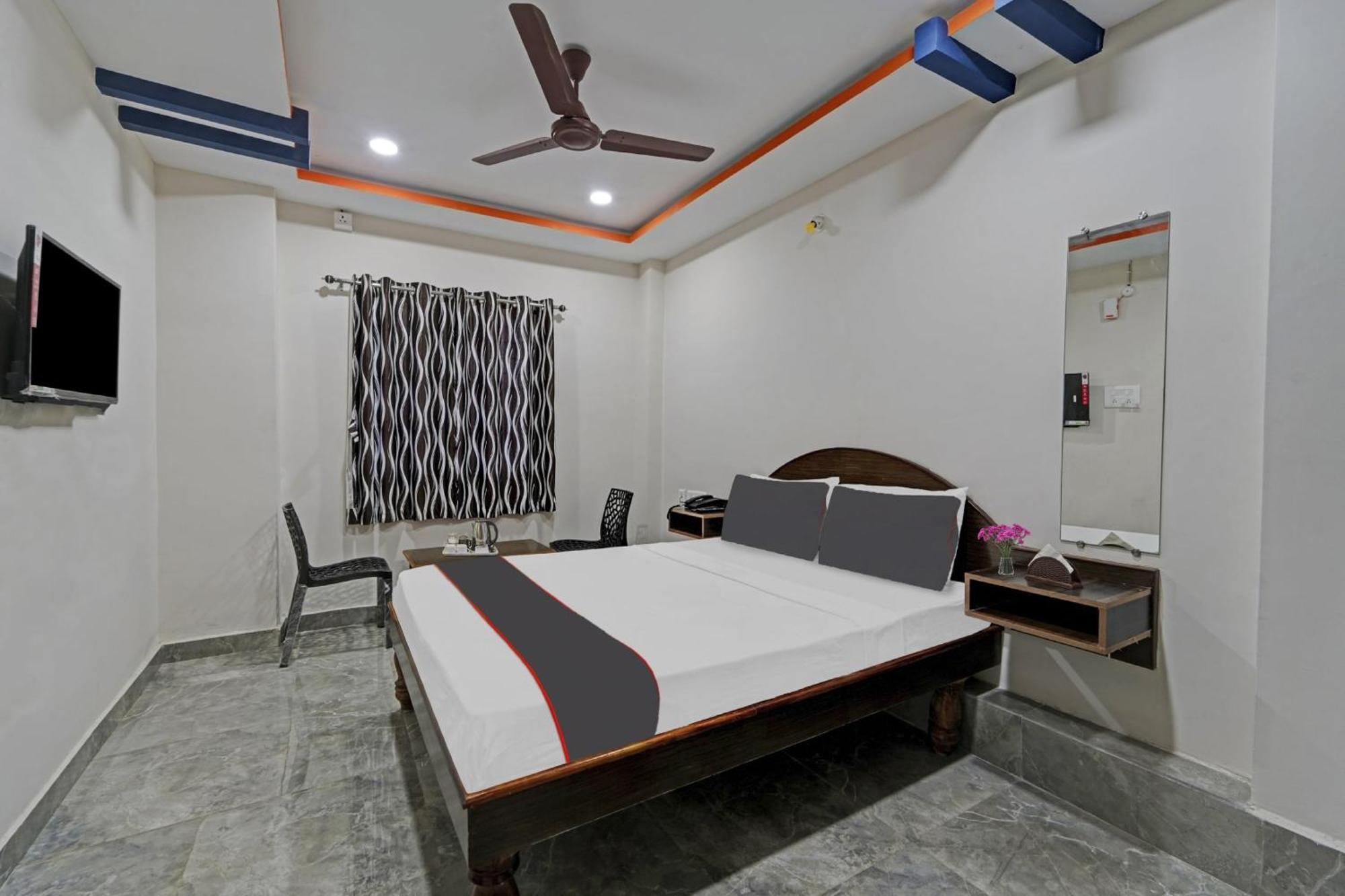 Capital O Lakshmi Residency Otel Tirupati Dış mekan fotoğraf