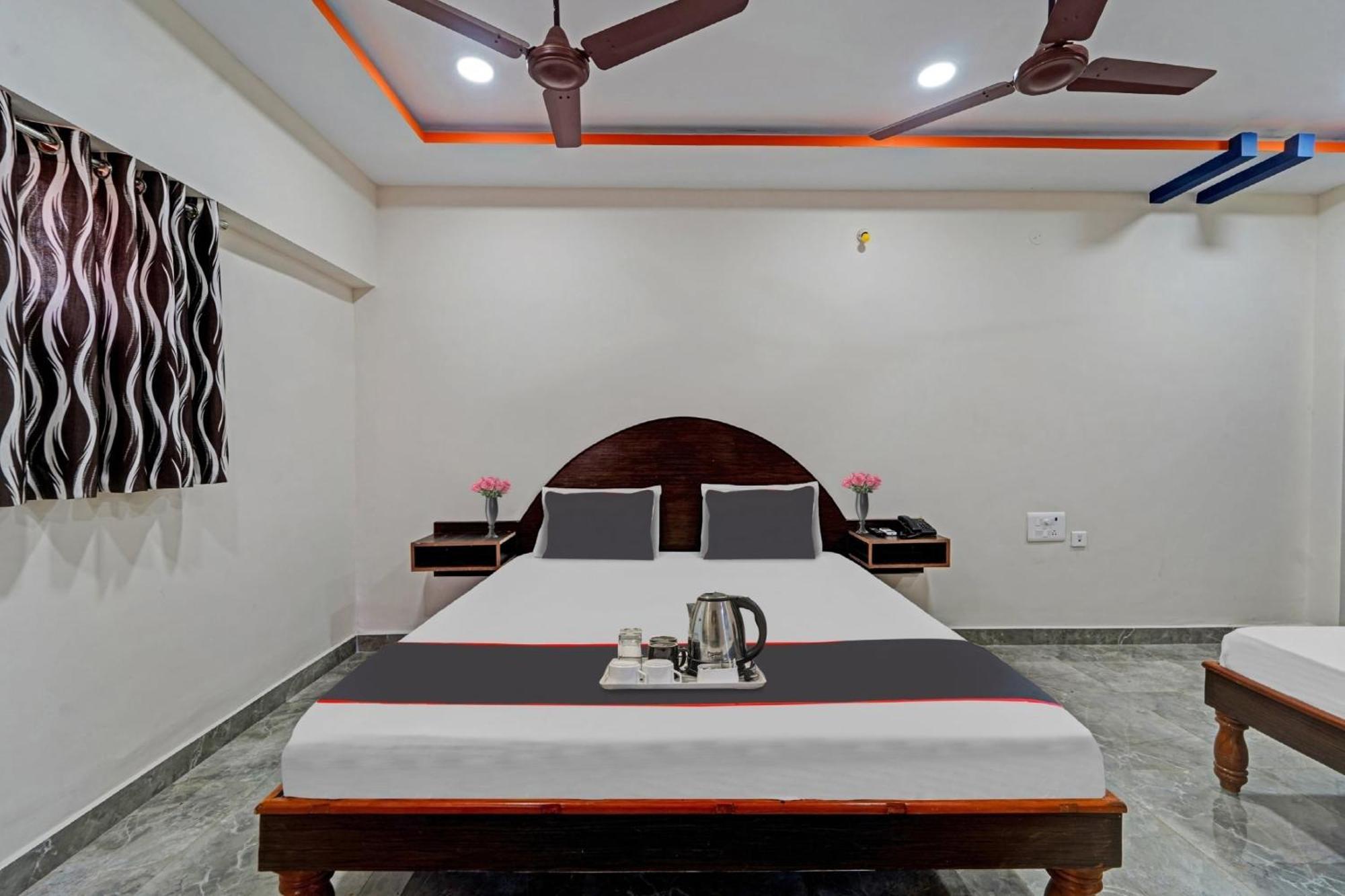 Capital O Lakshmi Residency Otel Tirupati Dış mekan fotoğraf