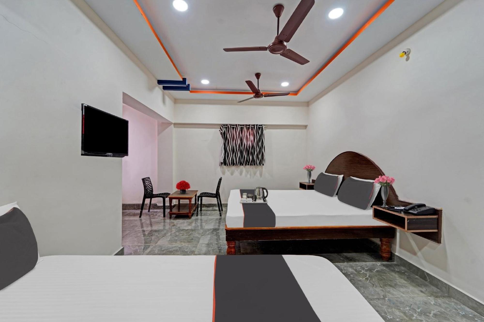 Capital O Lakshmi Residency Otel Tirupati Dış mekan fotoğraf
