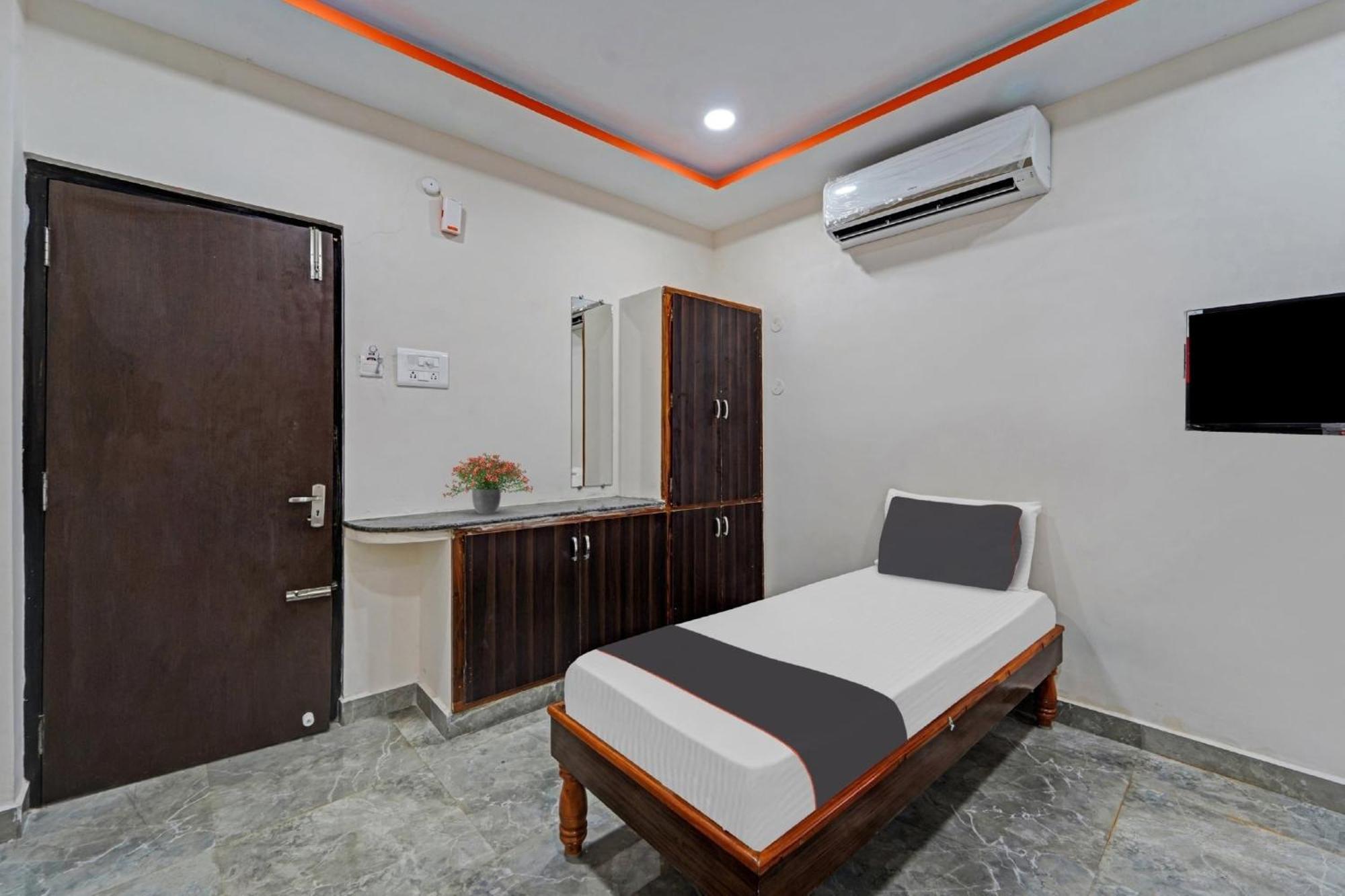 Capital O Lakshmi Residency Otel Tirupati Dış mekan fotoğraf